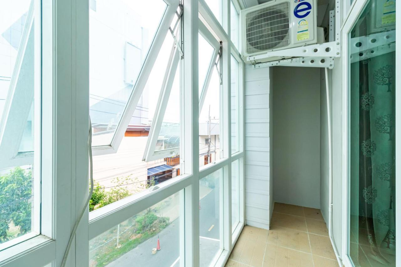 Central View Hostel Hat Yai Buitenkant foto
