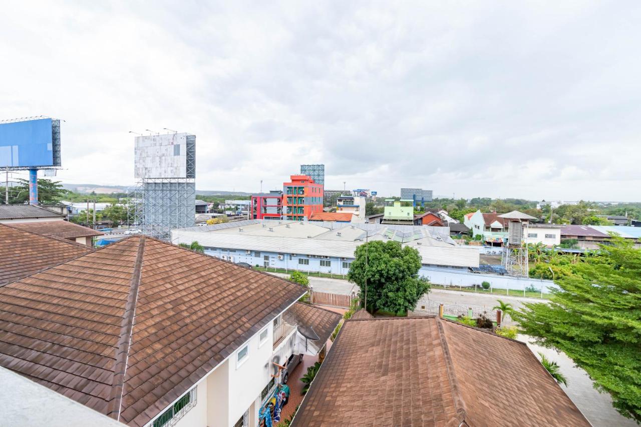 Central View Hostel Hat Yai Buitenkant foto